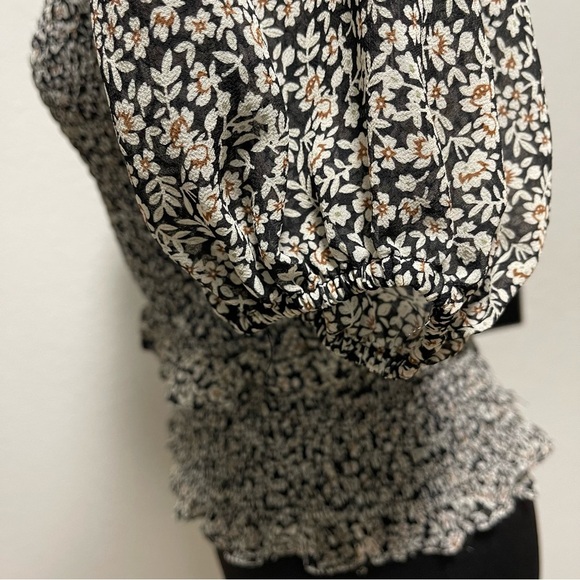 ASTR The Label Fairfield Black Multi Floral Long Sleeve Top Size Large - Picture 6 of 9
